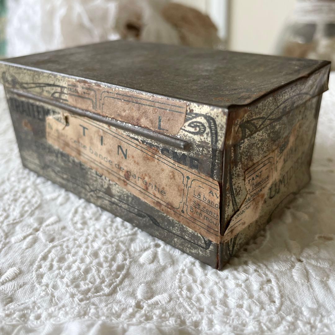 フランスアンティーク　TIN缶