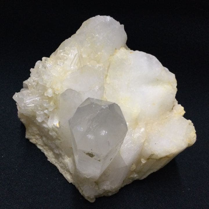 【神々の山・強力な浄化力】天然石 ヒマラヤ水晶 貫入水晶 原石クラスター