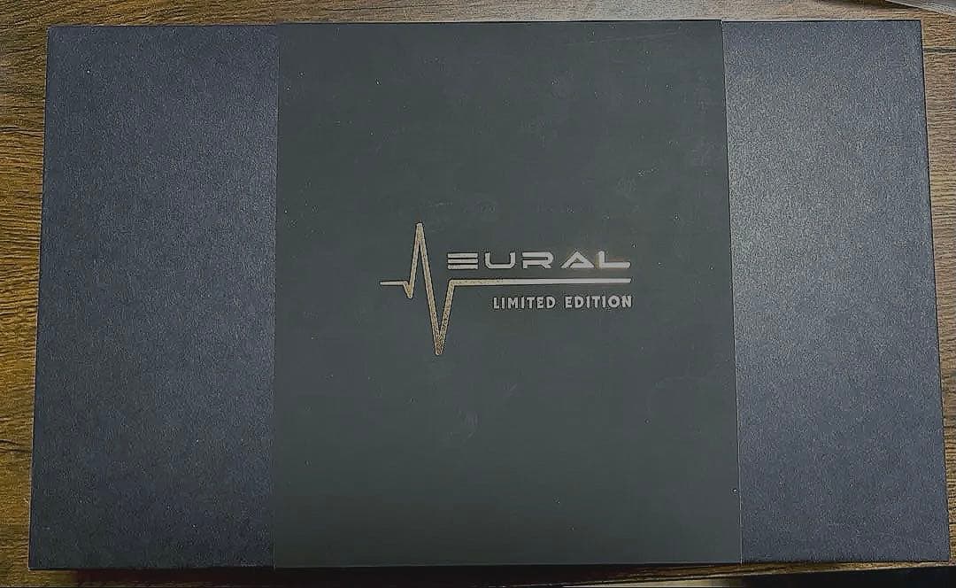 ギター Quad Cortex Limited Black