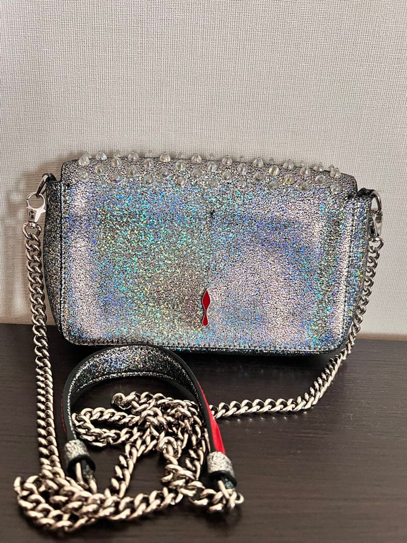 Christian Louboutinシルバーラメビジュー パーティーバッグ