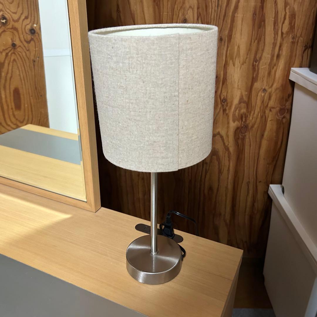 都内23区送料無料❗️関本家具　アンテカルネ　ドレッサー　椅子スタンドライト付き✨