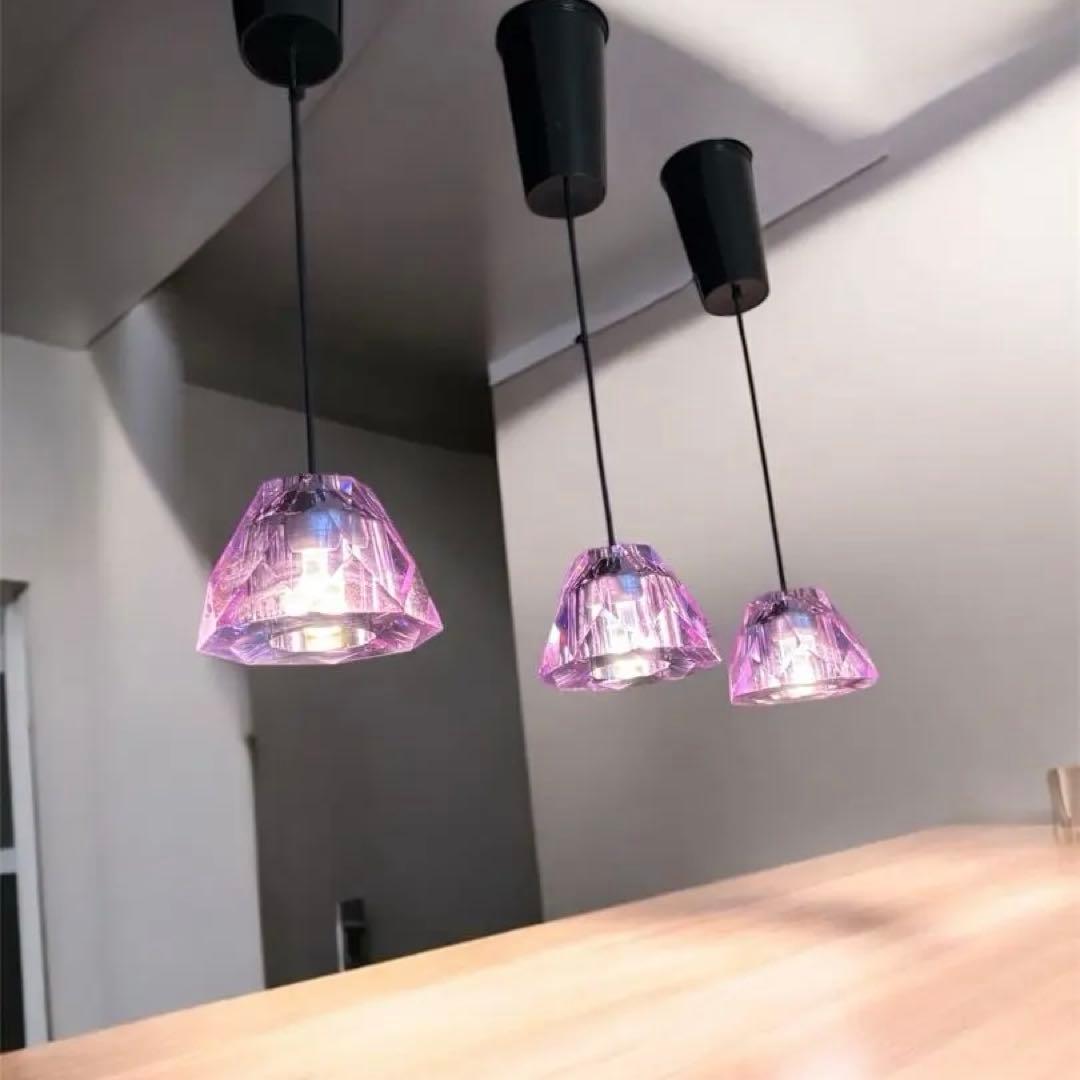 DAIKO ピンク 多面体デザイン ペンダントライト 3灯