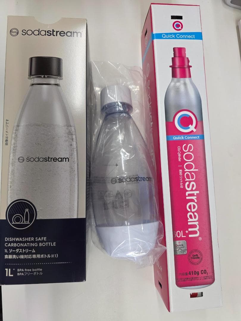 sodastream GAIA 1Lボトル&0.5Lボトル&交換ガスシリンダ付き