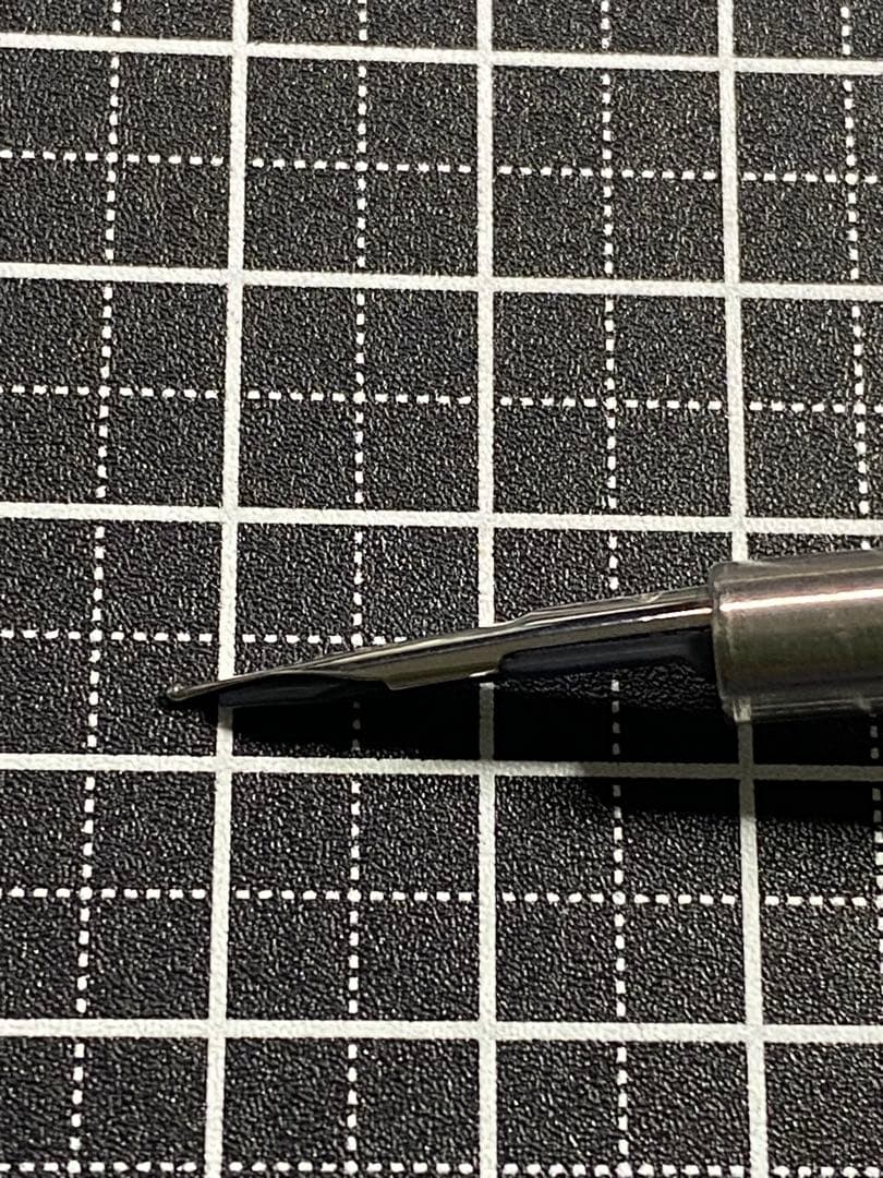 PILOT CAPLESS Kasuri 黒　万年筆　字幅M