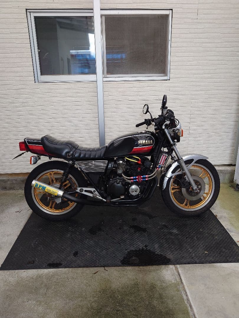 XJ400 XJ550 タンク　サイドカバー　テール