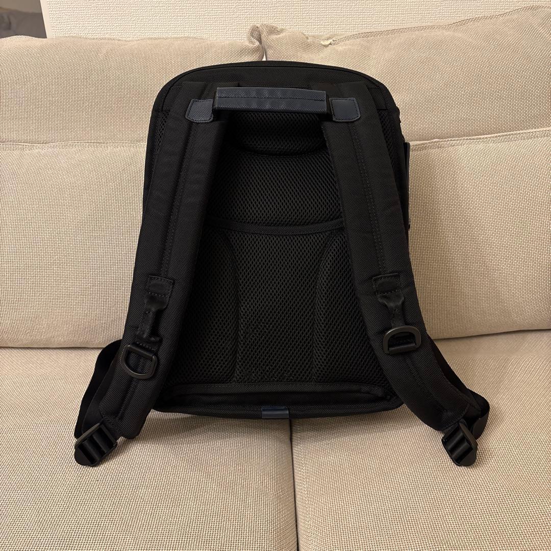 【日本限定カラー】tumi スリム・バッグパック