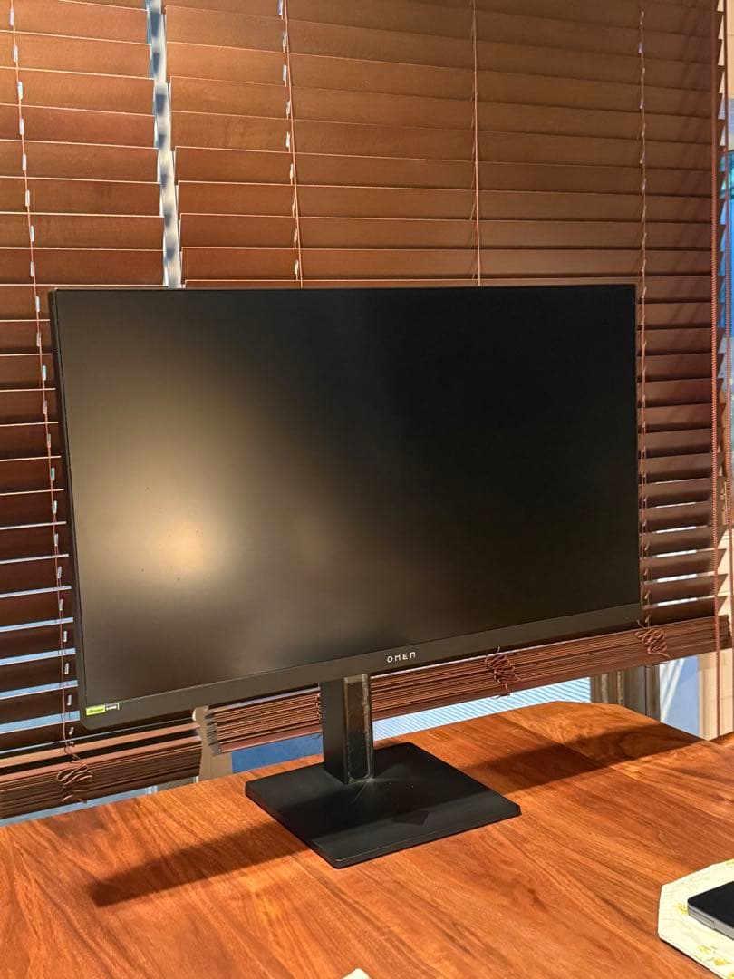 OMEN 27k 144Hz 4K ゲーミングディスプレイ