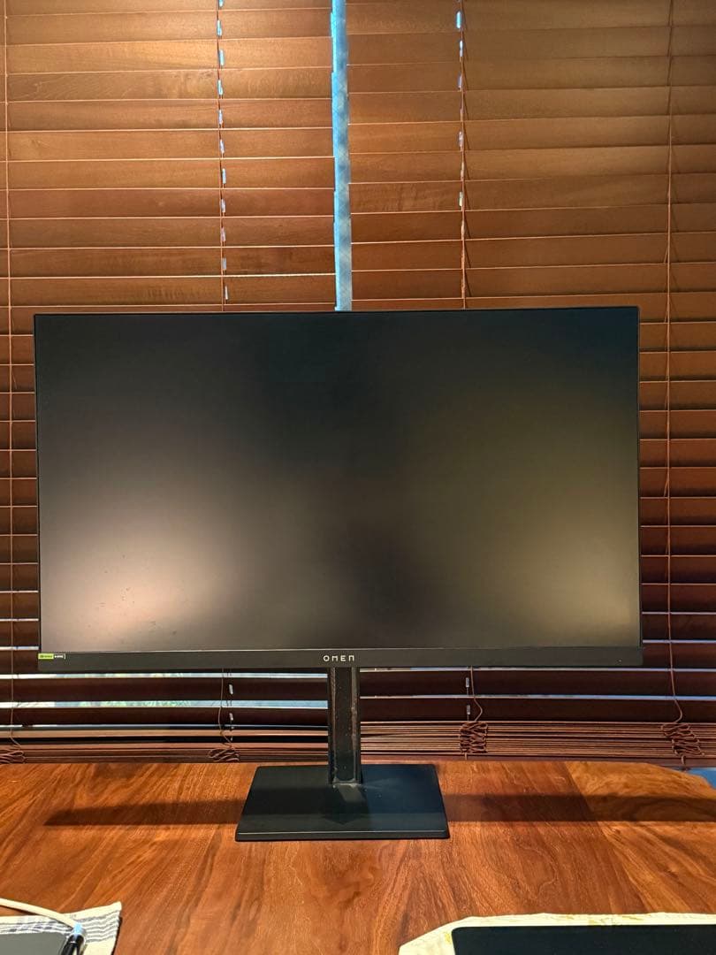 OMEN 27k 144Hz 4K ゲーミングディスプレイ