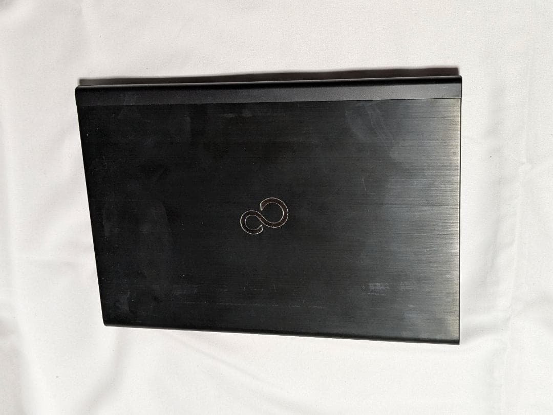 【美品】富士通　軽量、8G/256GB、オフィス、テレワーク可、バッテリー元気