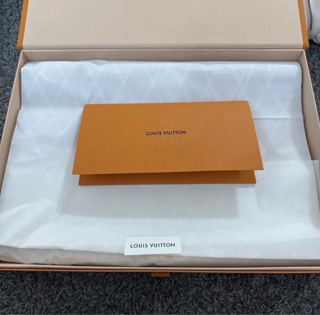 LOUIS VUITTON ピンク マフラー