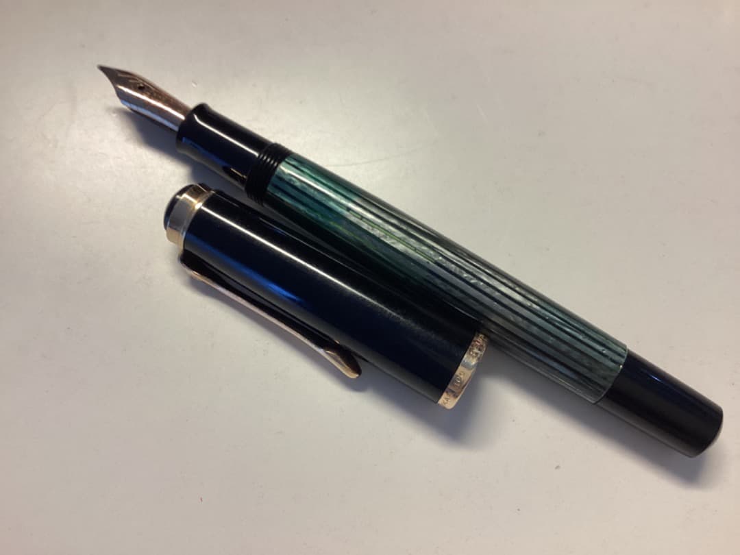 Pelikan 400 1950年代　緑縞