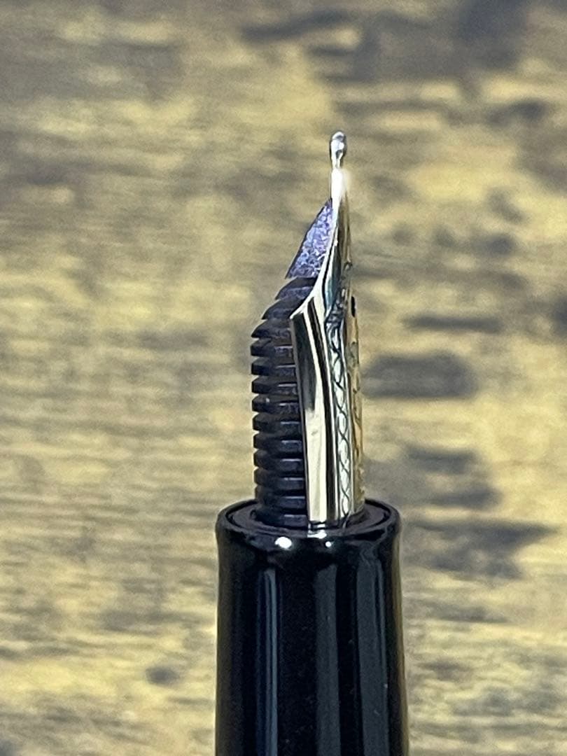 長刀研ぎ　NAG　旧型ニブ　セーラー　万年筆　ゴールド×ブラック　SAILOR