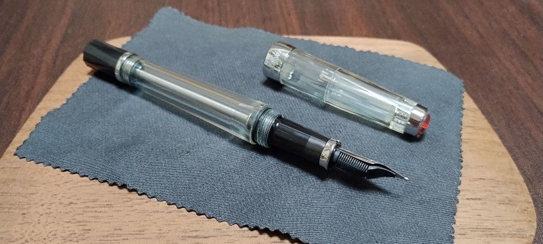 TWSBI Vac700R クリア 太字(B)・専用インクボトルセット