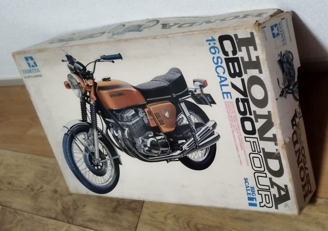 タミヤ模型　HONDA CB750FOUR 1/6当時物