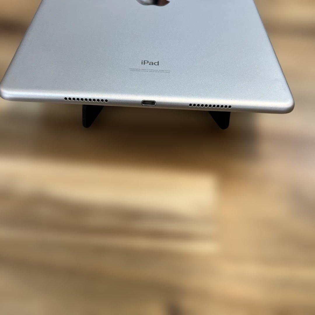 M835 SIMフリー　ipad Air 第三世代　64GB