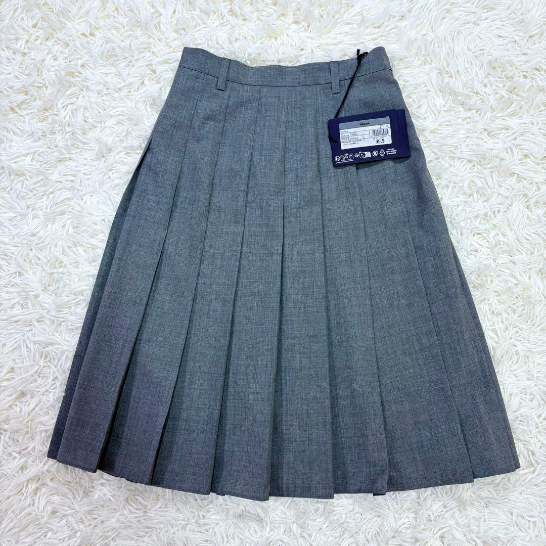 新品 2024年新作 PRADA プリーツ スカート グレー S NFC真贋確認