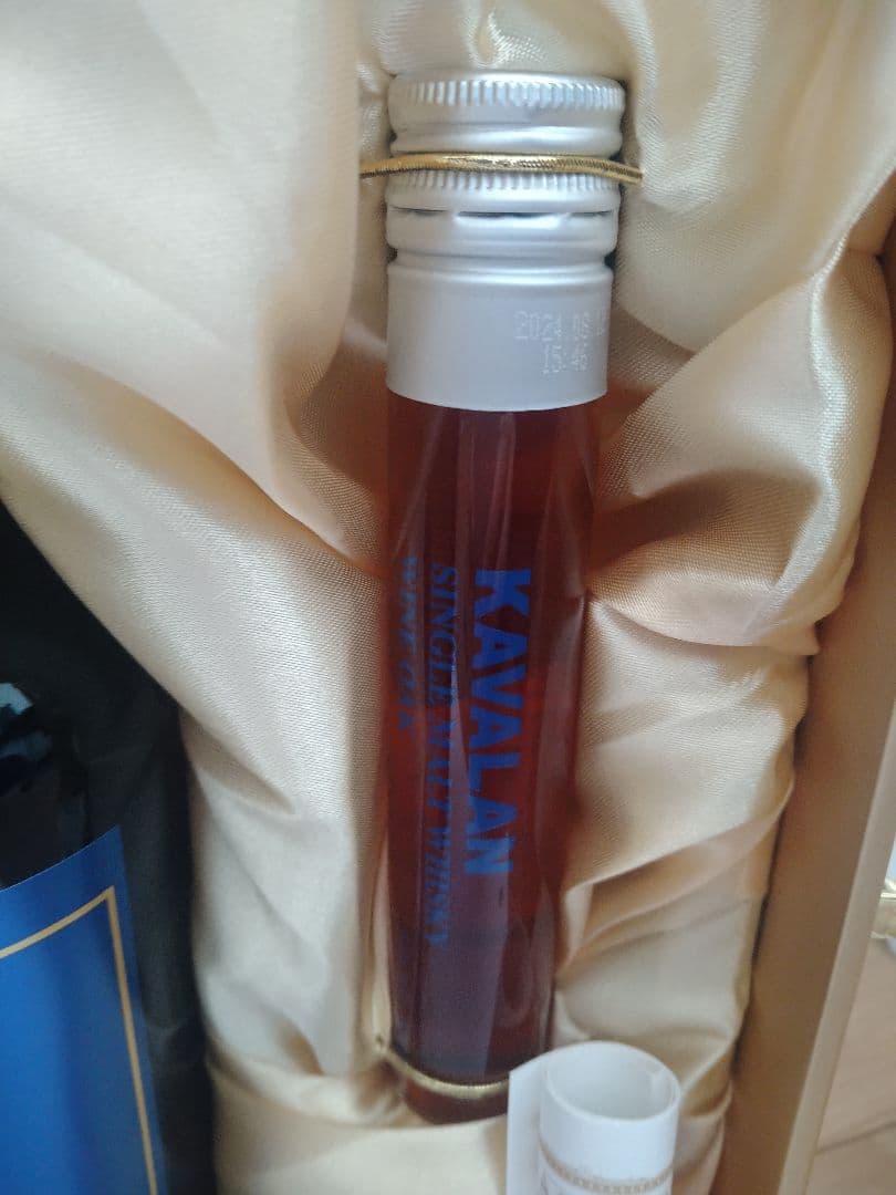 KAVALAN SOLIST CaskStrength ソリスト 700ml