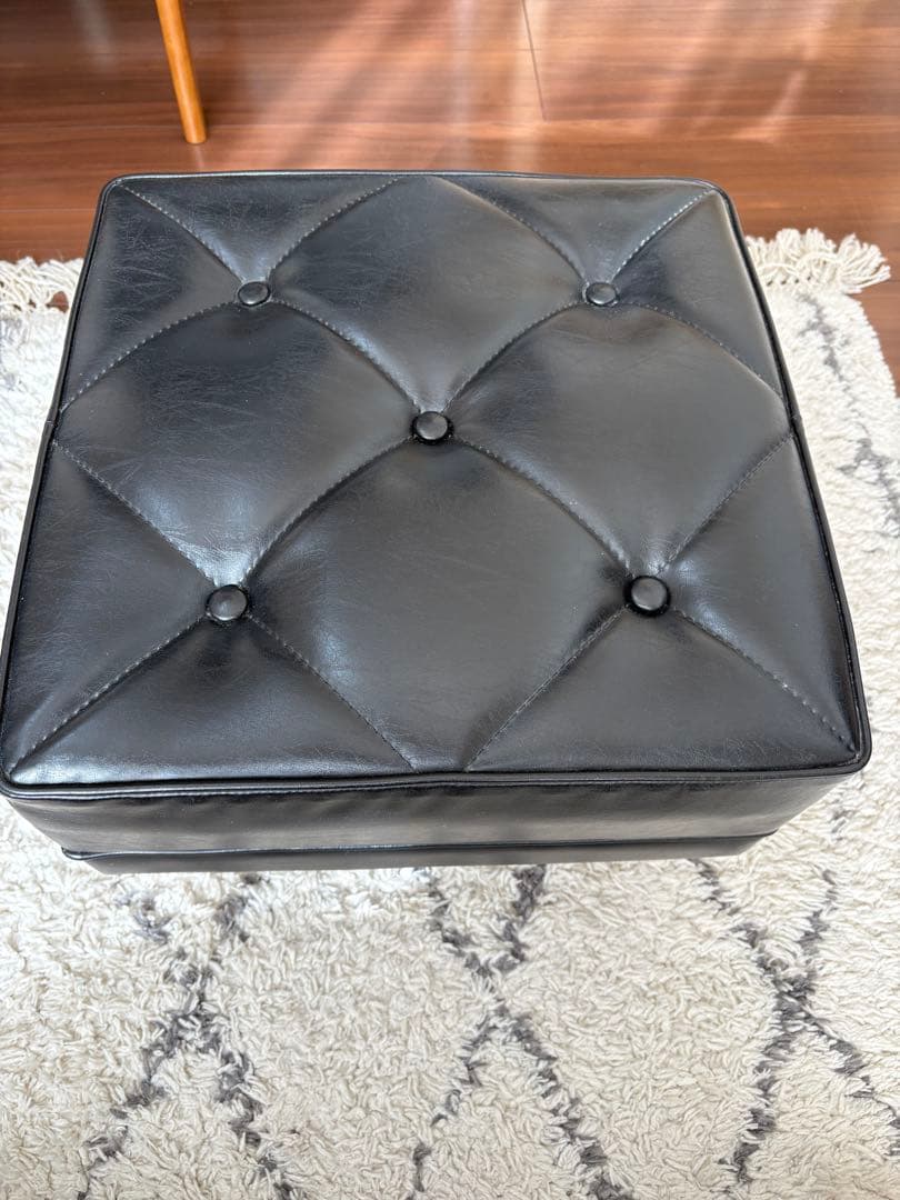 カリモク60 オットマン