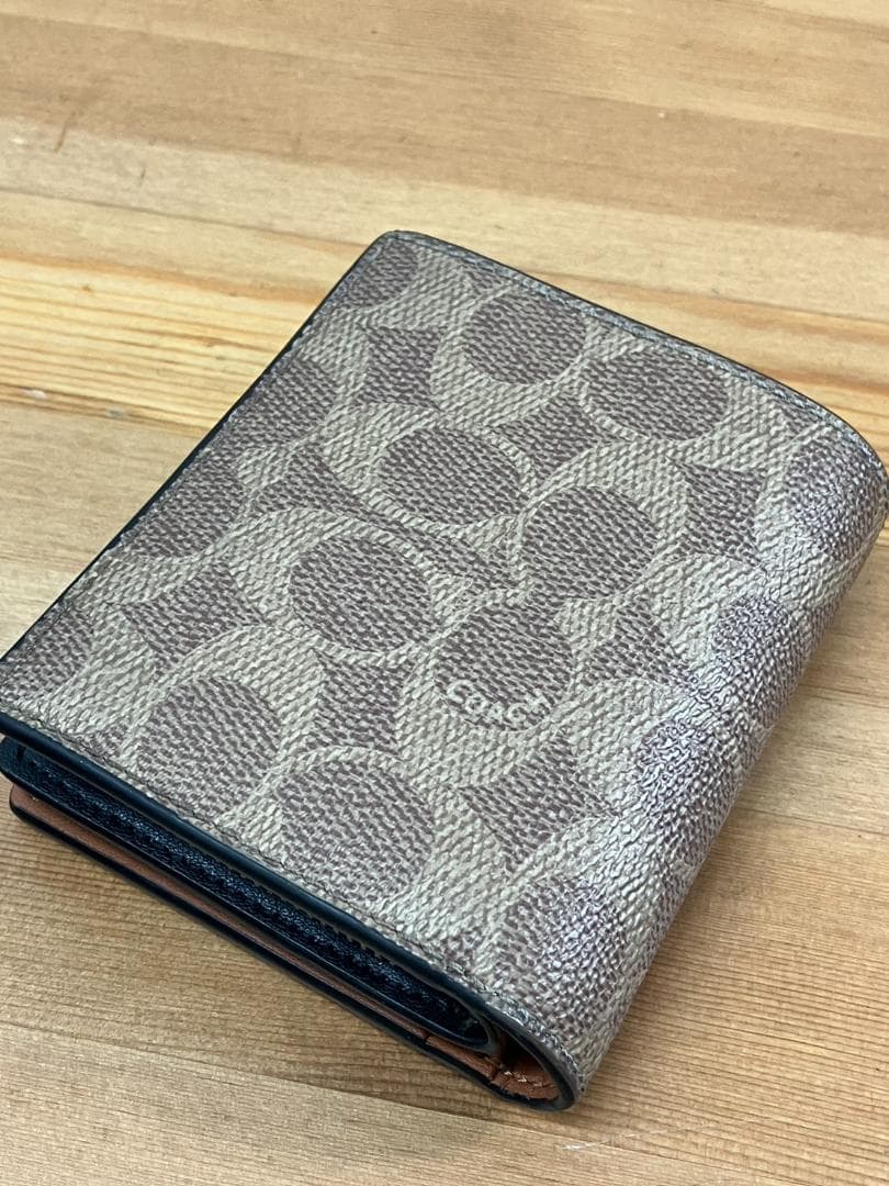 コーチ コズミック レキシー 二つ折り財布 ラウンドジップ 宇宙　CW463