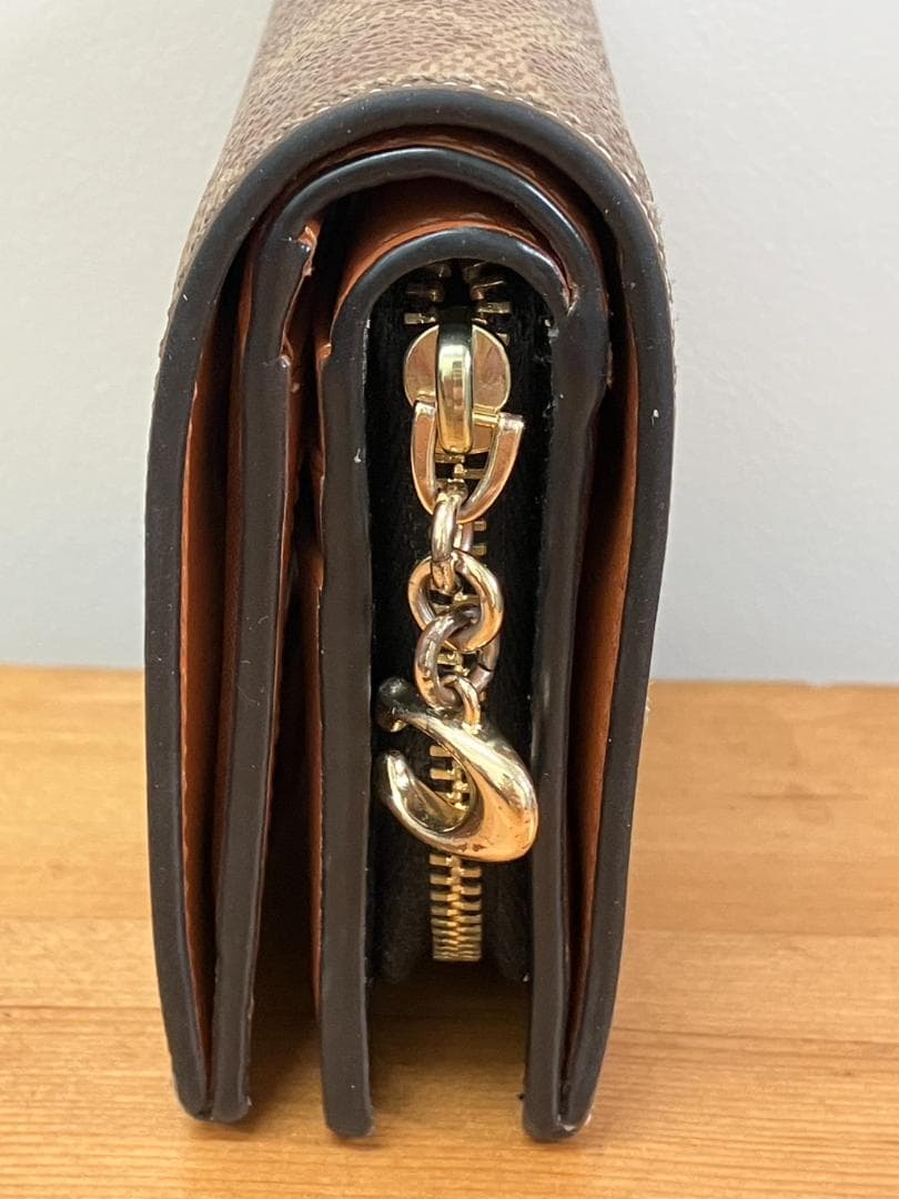 コーチ コズミック レキシー 二つ折り財布 ラウンドジップ 宇宙　CW463