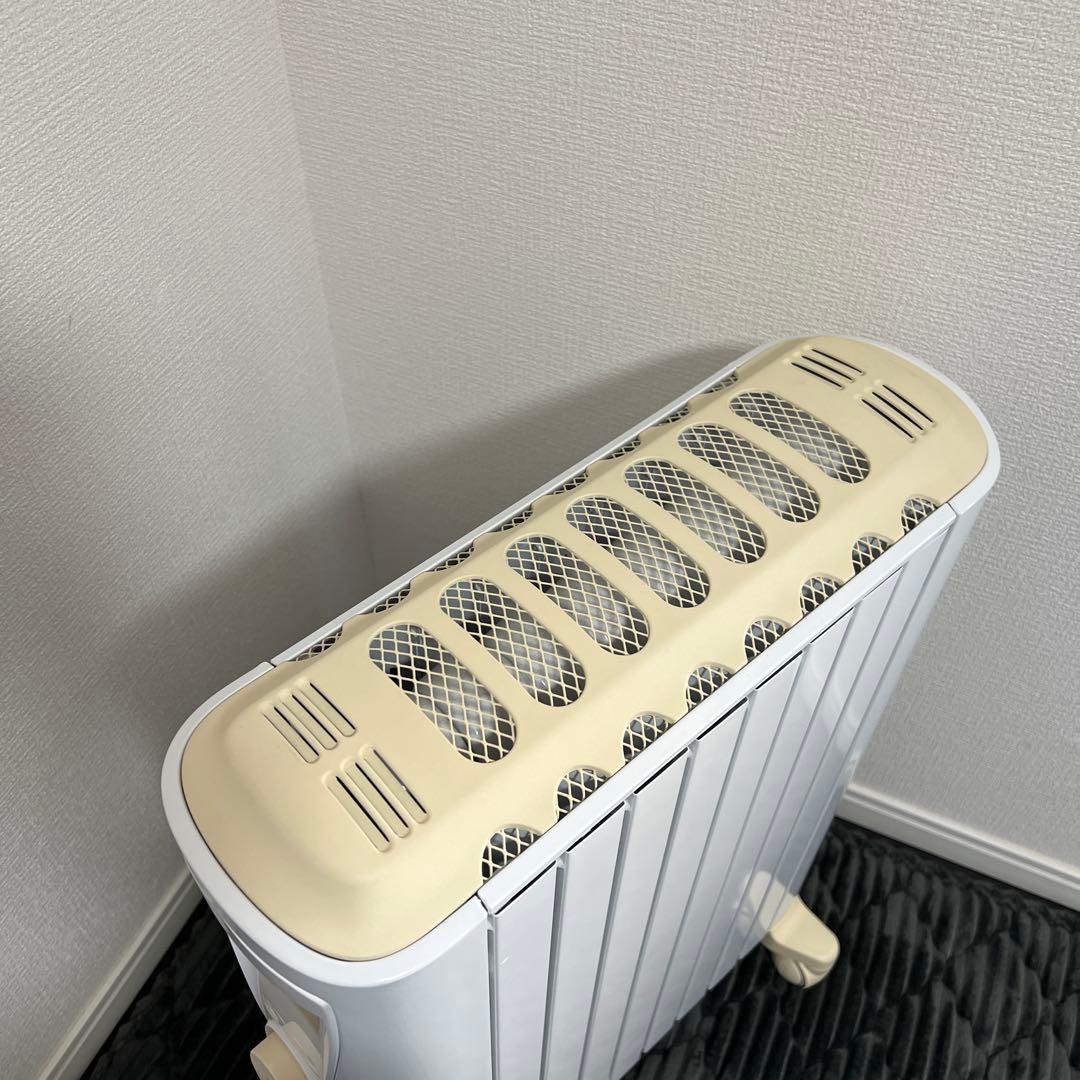 【美品】デロンギ オイルヒーター ベルカルド RHJ75V0815-CR