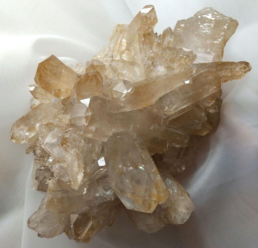 ブラジル産 虹入り スモーキータンジェリンクォーツ クラスター L