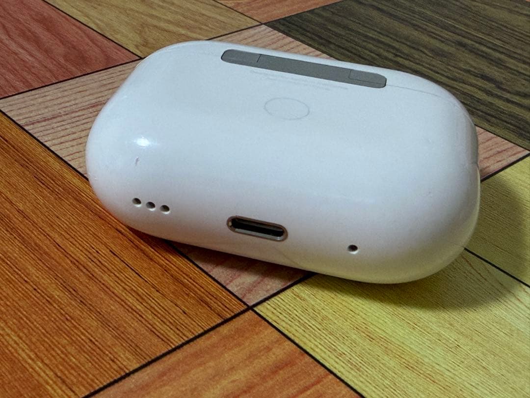 AirPods Pro 第2世代 純正イヤーチップ新品付 動作良好 キズあり