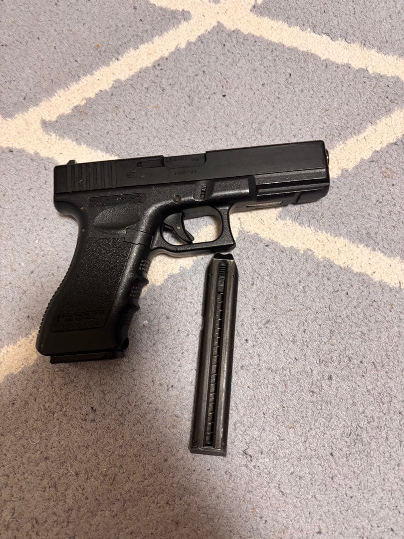 東京マルイM4A1,グロック18,PYTHON357, OPS-M.P.S