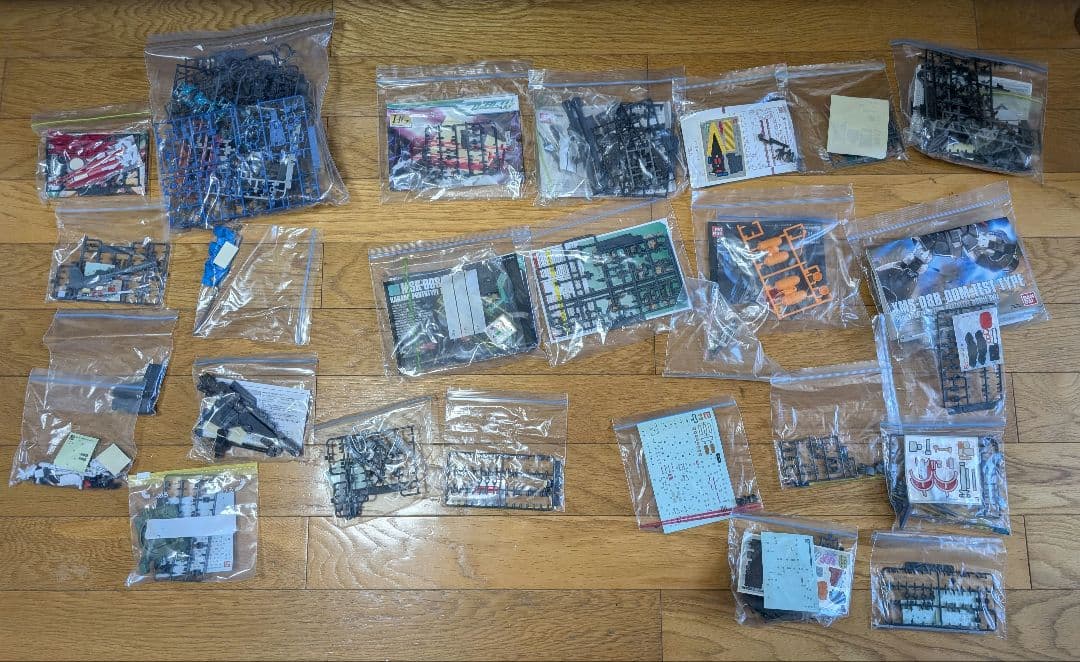 ガンプラ等プラモデル類 余剰パーツ ジャンクパーツ まとめ売りB