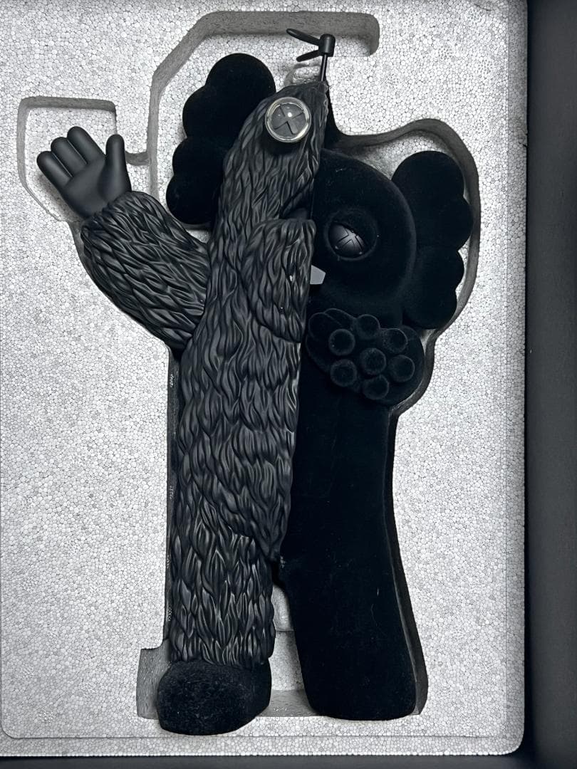 メディコムトイ KAWS カウズ KACHAMUKKU ブラック ガチャピン