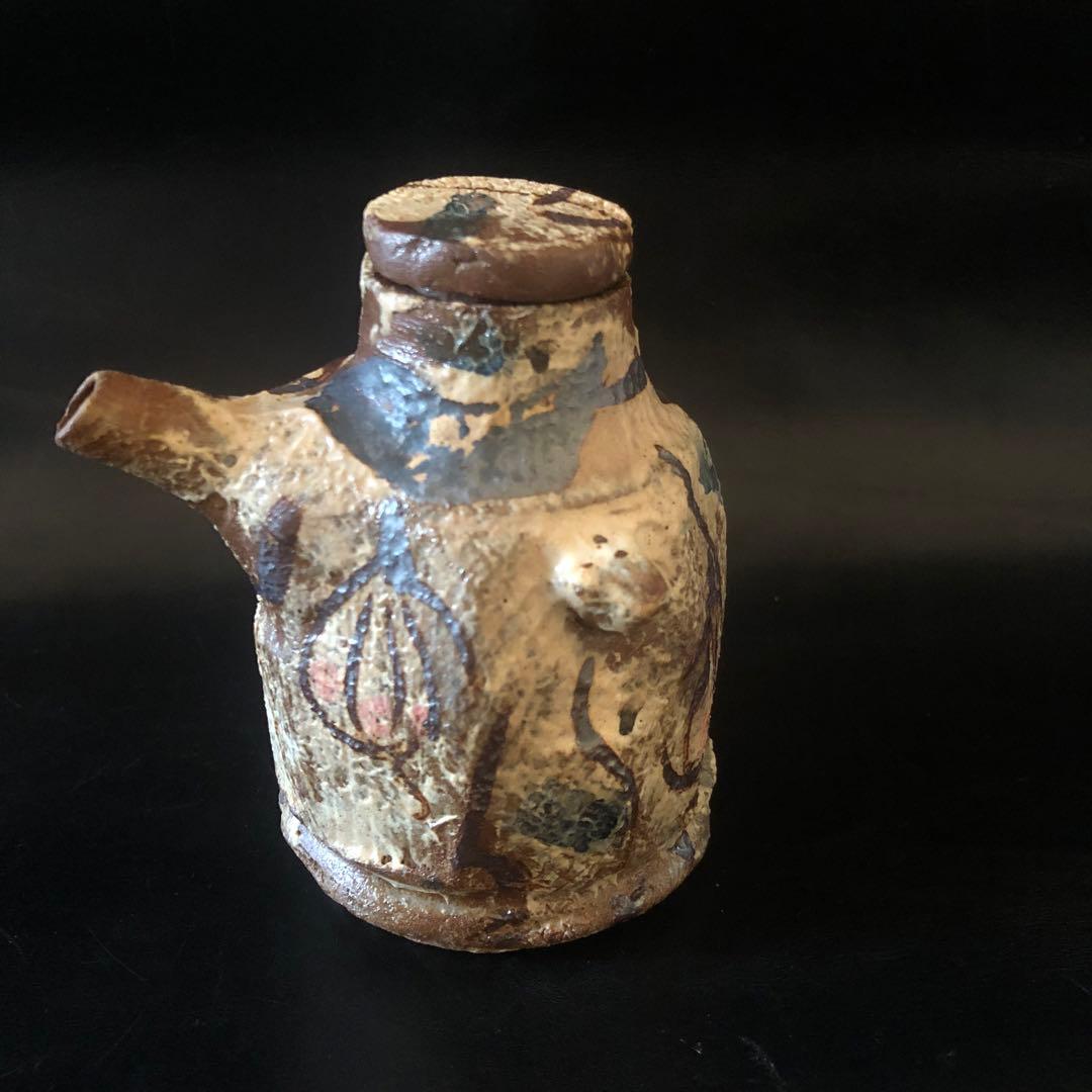 美しい古美術◼️蔵から美しく可愛い果物の描かれた作家物の水差し？が出て来ました。