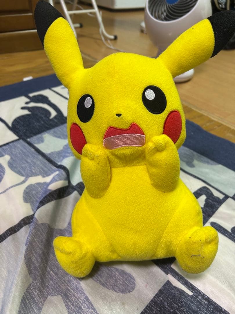 カノックスター様買って欲しいです(T＿Tピカチュウ ぬいぐるみ 中型 驚いた表情