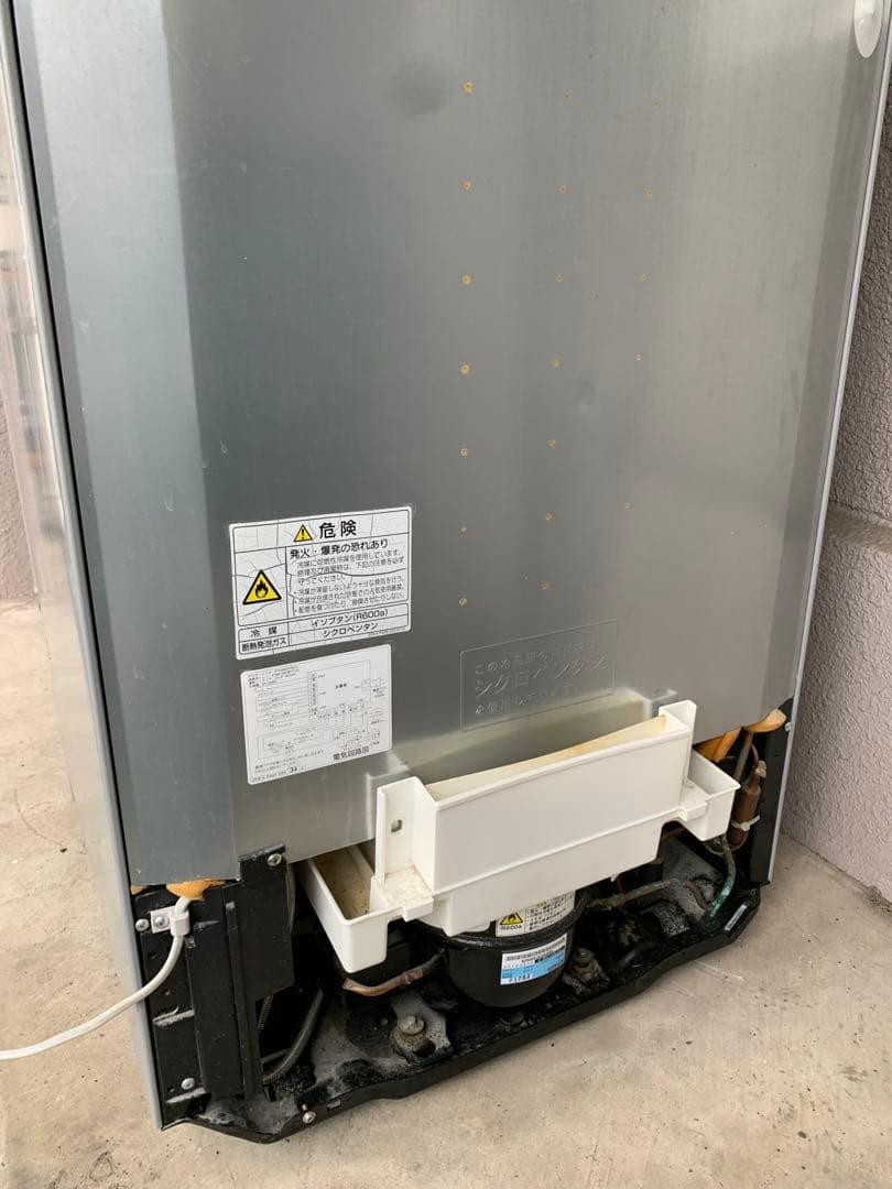 シルバー 3ドア冷蔵庫　サンヨー