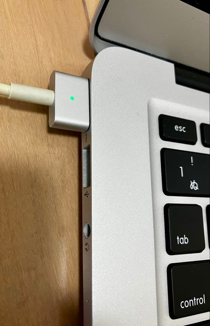 綺麗MacBook Air 13インチ 2017 SSD128GB 8GBメモリ