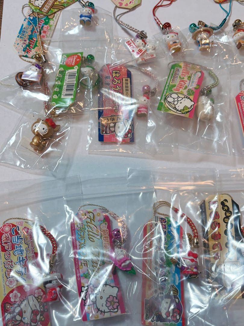ハローキティ ご当地ストラップ 20点