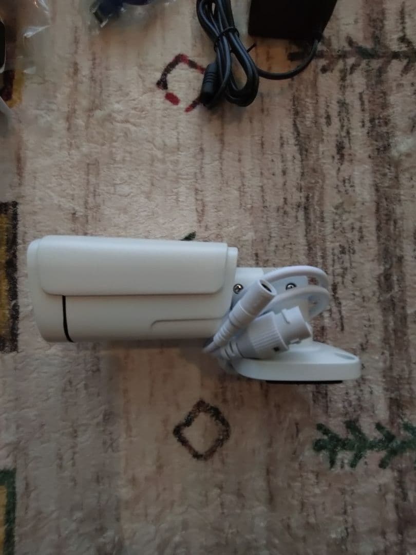 500万画素　POE防犯カメラ　４台セット