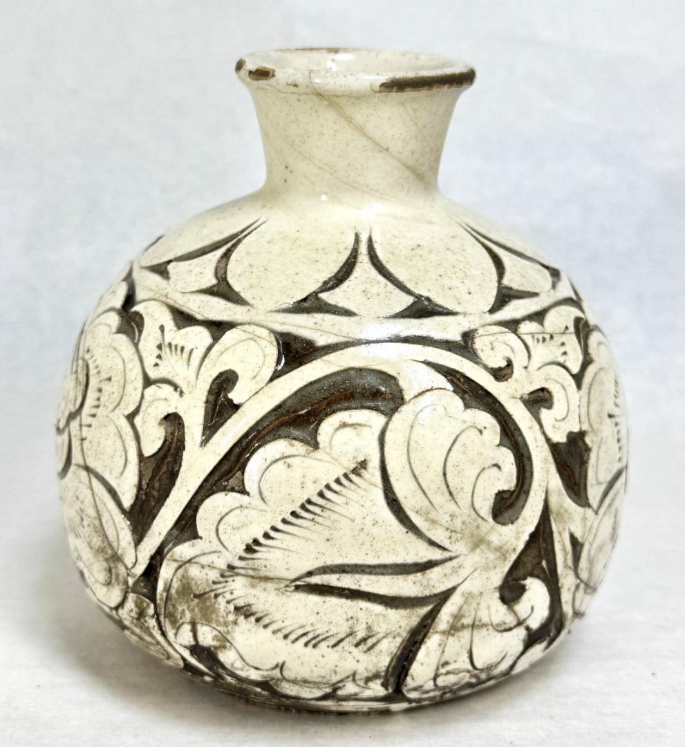 宋時代 磁州窯白釉剔牡丹花紋罐 中国古玩 唐物 歴史有る年代物 WWTT107