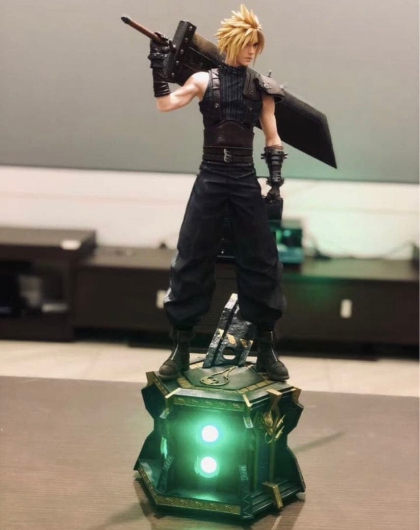 ファイナルファンタジーVII クラウド・ストライフ１／4スケール