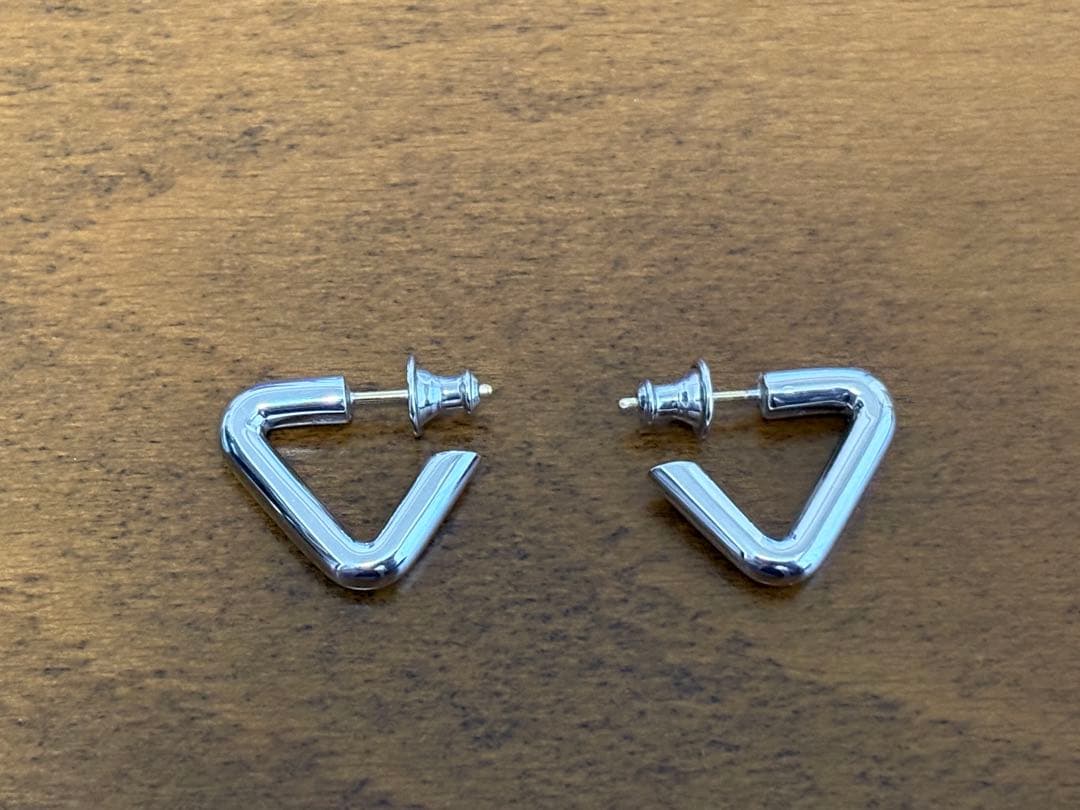 キャリアリング/CAREERING TRIANGLEピアス　301 シルバー