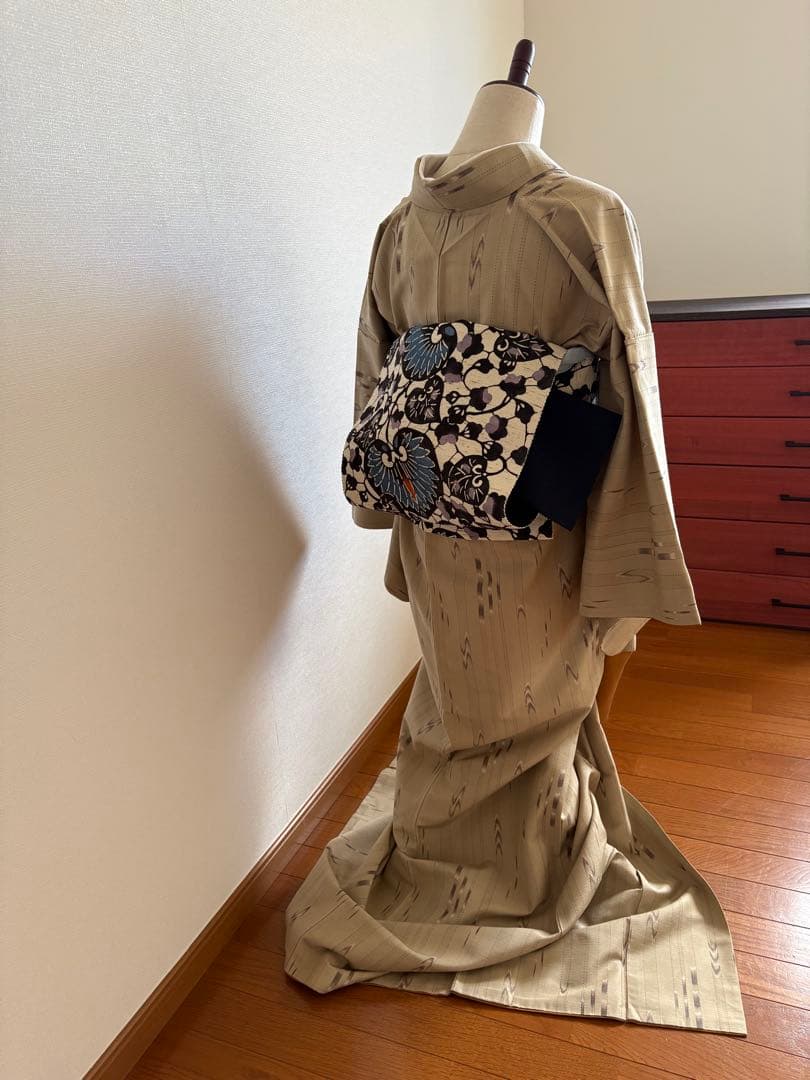 ❤️natural colorの正絹紬　新品畳紙付き　美品　トールサイズ