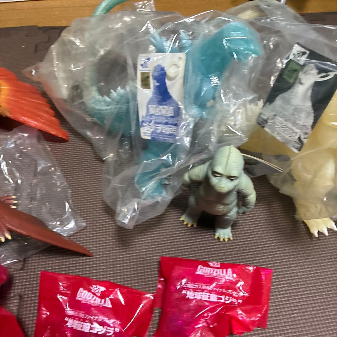 ⭐︎新品タグ付ムービーモンスターシリーズミニラ、ゴジララドン、モスラ劇場限定ゴジラ