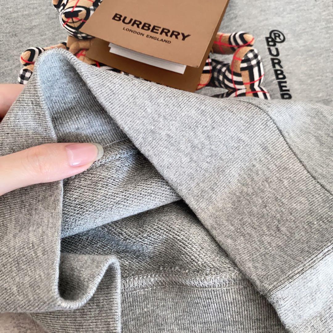 ラスト１【新品】Burberry キッズ ロゴ トレーナー くま グレー 4Y