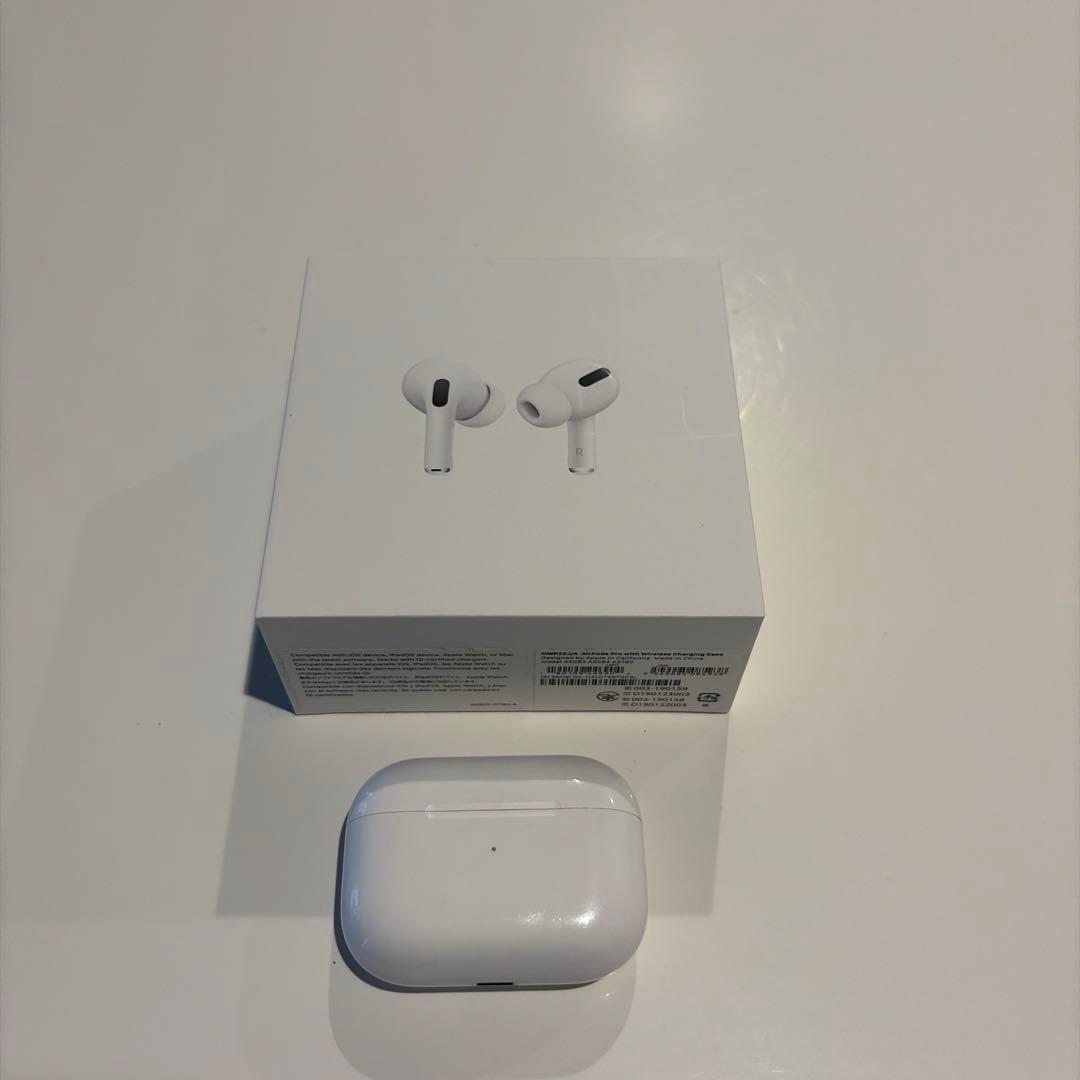 【HN】AirPods Pro 本体と充電ケース