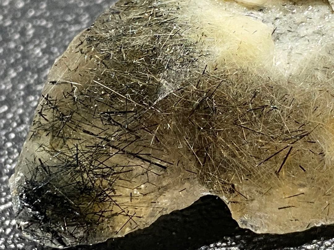 ザギ水晶　ザキ鉱山　ザギマウンテンクォーツ　ルチル入り　24.2g