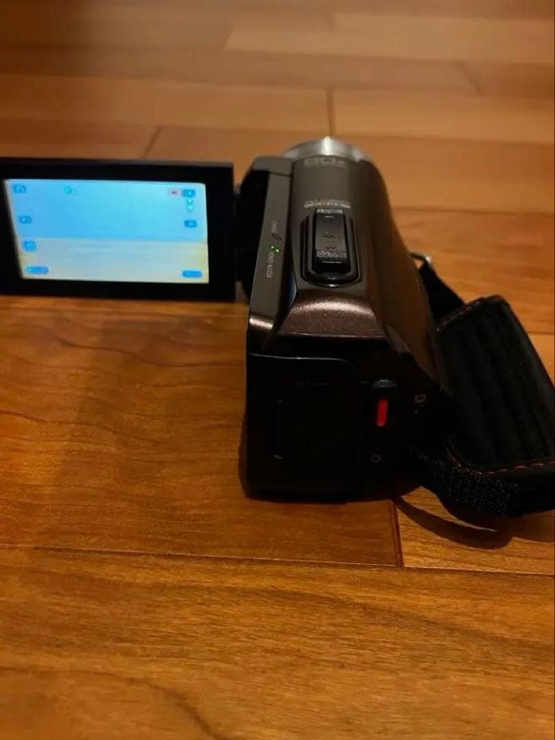 JVC製ビデオカメラGZ-R70防水 32GB内蔵メモリー