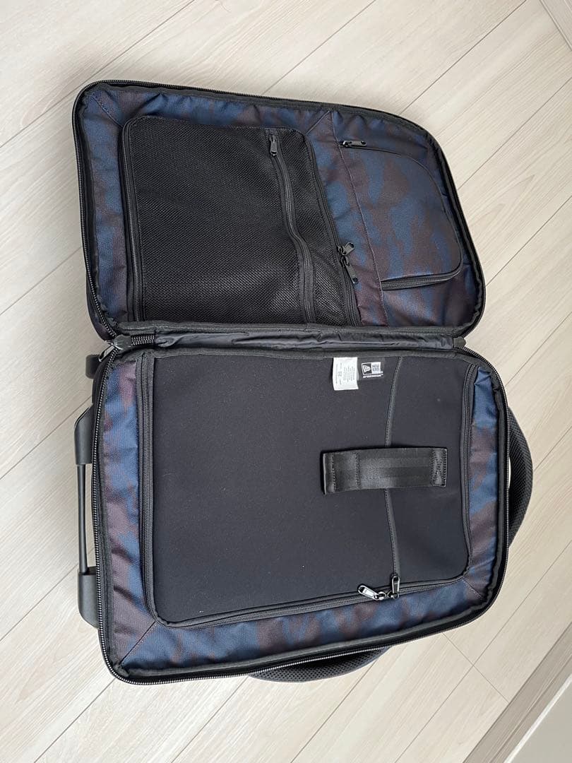 カモフラージュ柄 キャリーケース