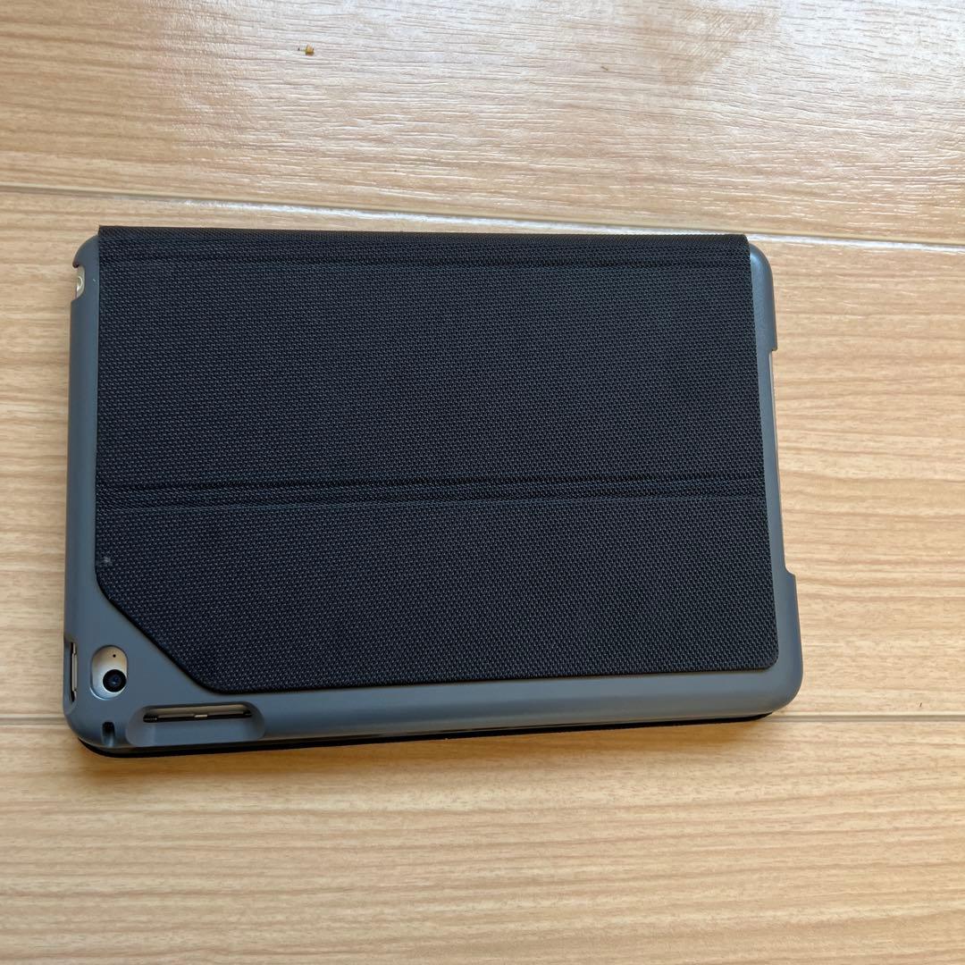 iPad mini4 モデル 128GB シルバー 本体 キーボードケース付き