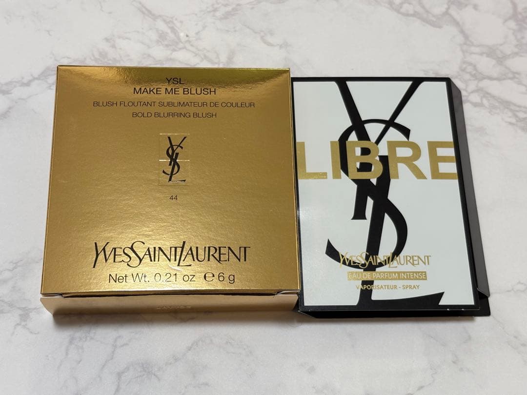 イヴ サンローラン メイクミーブラッシュ パウダー　44 リブレ サンプル 2点