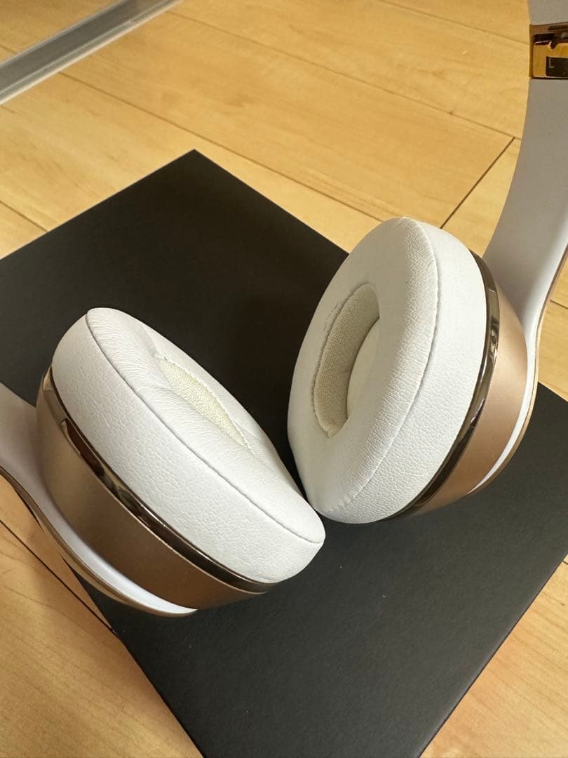 【美品】beats solo3 wireless ヘッドホン　付属品付き！