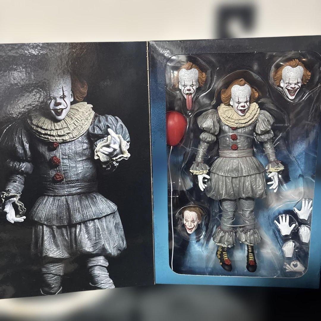 ＩＴ　ペニーワイズ　フィギュア